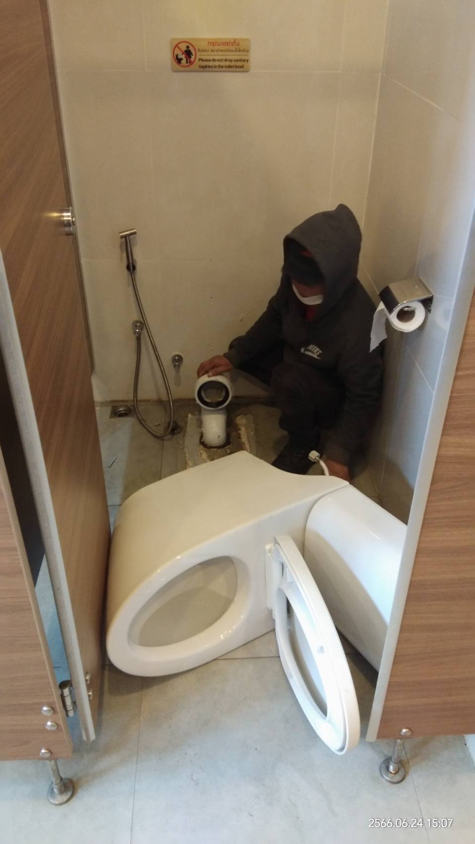 9 - https://onelongservice.com | วันลองเซอร์วิส ผู้ให้บริการรถดูดส้วม สูบส้วม แก้ท่อตัน ลอกท่อ และวางระบบบำบัดน้ำเสียครบวงจร ทีมช่างมืออาชีพ อุปกรณ์เฉพาะทาง เรียกใช้บริการได้ตลอด 24 ชั่วโมง